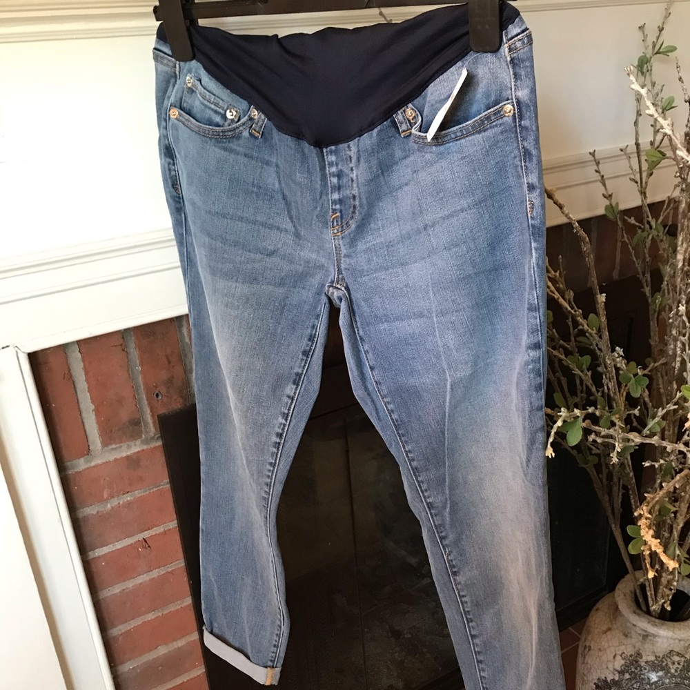 Gap maternity girlfriend jeans- new w tags
